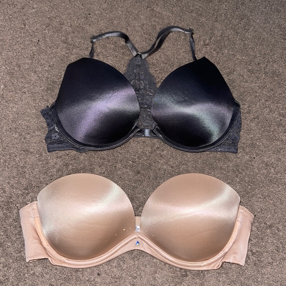 Victoria’s Secret bras size 34C
